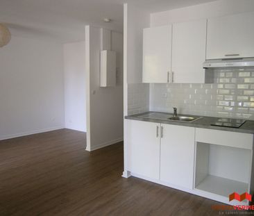 Location Appartement 1 pièce 33m² - Photo 3