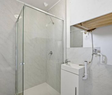 Comfortable Bedsit Apartment - Photo 4