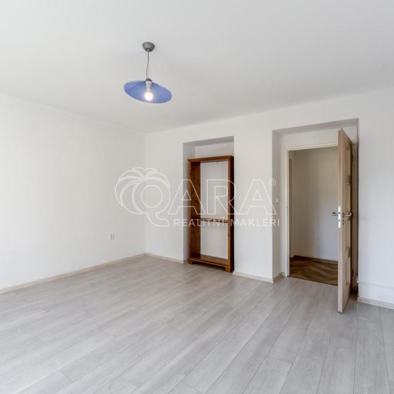Pronájem bytu 2+1 60 m2 - Fotografie 1