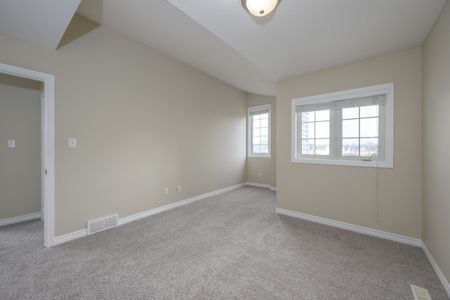 For Lease - 1605 Mickleborough Court, London North, Ontario - Photo 4