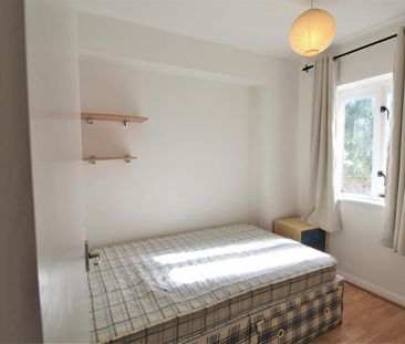 1 bedroom Flat To Let - Photo 4