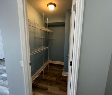 For Lease - 44 Bond Street Unit# 204, Oshawa, Ontario - Photo 4