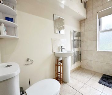 1 bedroom in a house share to rent - Photo 6