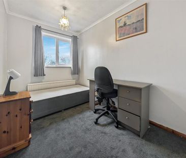 5 bedroom semi-detached house to rent - Photo 6