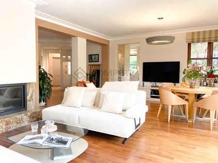 Z pełnym wyposażeniem i pięknym ogrodem, cisza - Zdjęcie 3