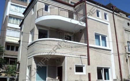 Vila de inchiriat zona Tineretului 250mp - Fotografie 2