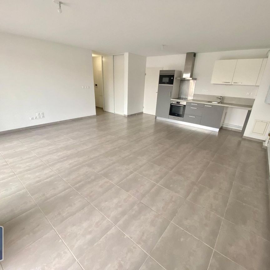 Location Appartement 3 pièces 68m² CUERS 83390 - Photo 1