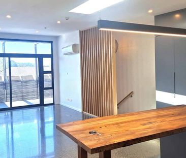 Modern apartment on Nelson - Photo 3