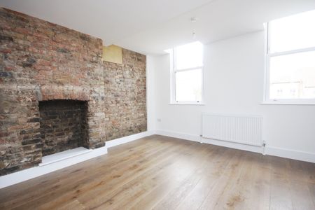2 Bed Flat, Evering Road, E5 - Photo 3