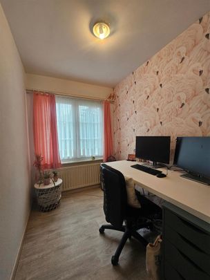 Charmante instapklare woning met o.a. 3 slpks, mooie tuin en oprit. - Foto 1