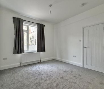 2 bedroom ground floor flat to rent - Photo 6