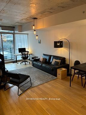 Carlaw Lofts 1190 , ## 629 - Photo 2