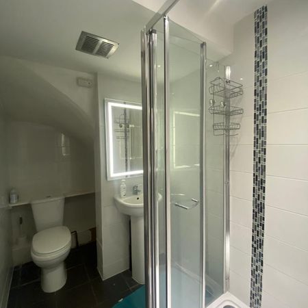 1 bedroom semi-detached house to rent - Photo 3