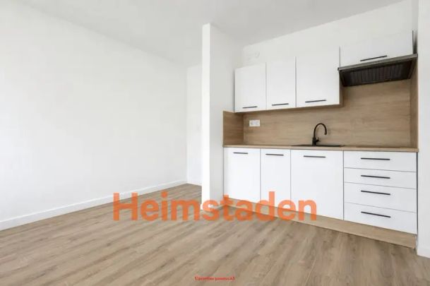Pronájem bytu 1+kk 28 m - Photo 1