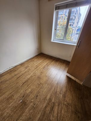 2 Bed Flat, Berlington Court, BS1 - Photo 1