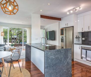 Spacious Family Home in a Quiet Kedron Cul-de-Sac - Photo 3