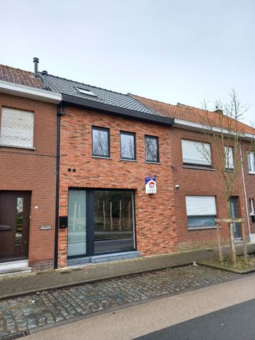 Prachtig gerenoveerde woning met 3 slaapkamers te Geluwe - Photo 4