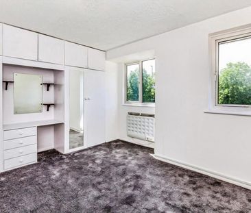 Pippins Court, Ashford, Surrey, TW15 2AF - Photo 1