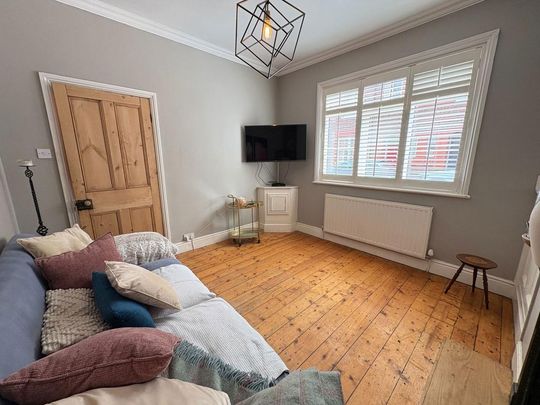 2 bedroom terraced house to rent - Photo 1