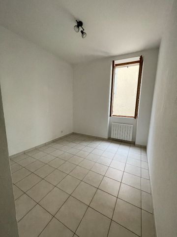 Location appartement 3 pièces, 69.15m², Castelnaudary - Photo 3