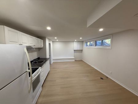 For Lease - 5 Silverview Drive Unit# Lower, Toronto, Ontario - Photo 3