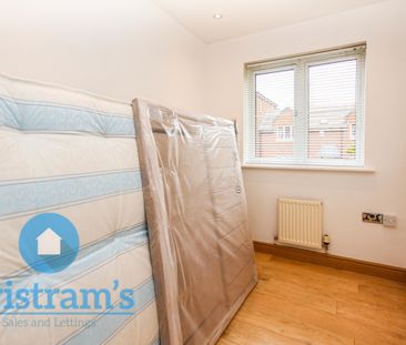 3 bed Semi-Detached House for Rent - Photo 5