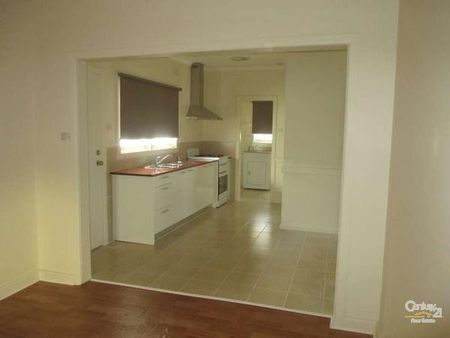 Available Now – Freshly Painted & Ready to Move In! - Photo 4