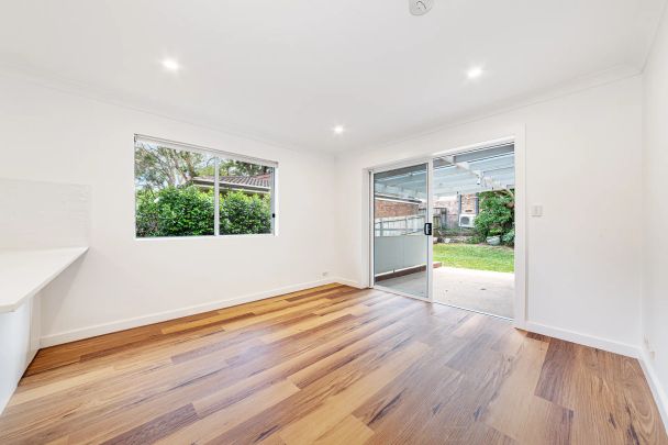 Beautifully Renovated Family Home in a Tranquil Tree-Lined Street - Photo 1