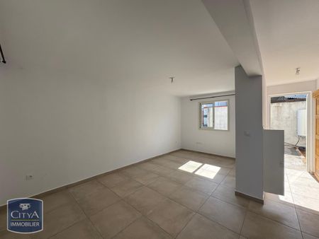 Location Maison 4 pièces 79m² PETITE ILE 97429 - Photo 5