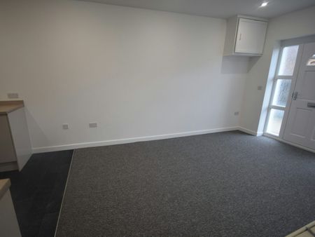 Flat to rent on - Photo 5