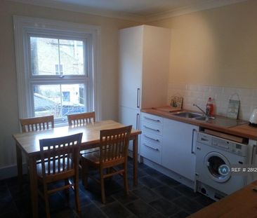 4 bedroom maisonette to rent - Photo 5