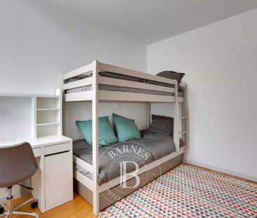 Location Appartement 6 pièces 184m² LYON 5ème - Photo 6
