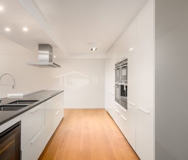 PIACEVOLE APPARTAMENTO DI 6.5 LOCALI CON GIARDINO PRIVATO - Photo 5