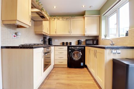 2 Bedroom - Photo 5