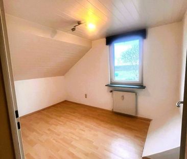 Ideal für 1-2 Personen! Ausgefallene 3-Zimmer-Dachgeschoßwohnung mi... - Photo 1