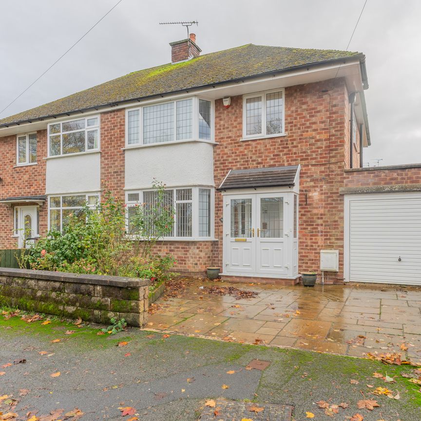 3 bedroom house to rent Overlea Drive, Penarlag, Glannau Dyfrdwy, CH5 - Photo 1