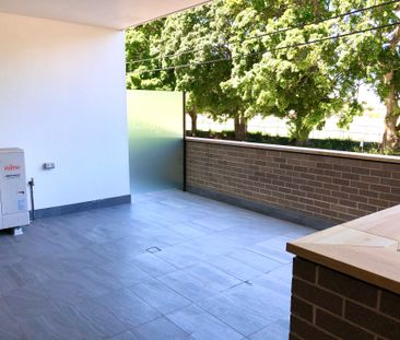 Executive Style Apartment in the Heart of the City - Photo 6