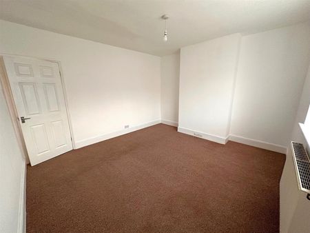 2 bedroom House To Let - Photo 4