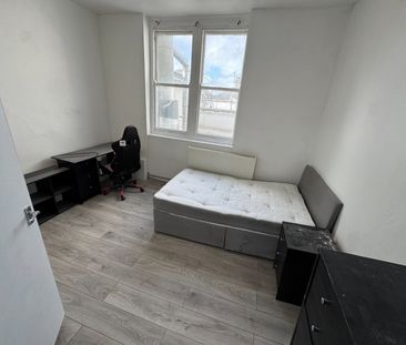 1 Bed Flat, Little Preston St, BN1 - Photo 2