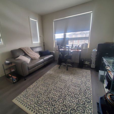 For Lease - 288 Skinner Road, Hamilton, Ontario - Photo 4