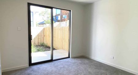 Close to City - Super Convenient! - Photo 3