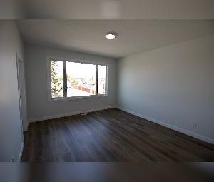 3 Bed 2.5 Bath Ottewell Home For Rent Edmonton - Photo 6