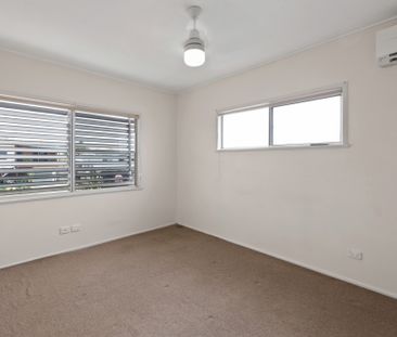 3 BEDROOM HOME, CLOSE TO EVERYTHING! - Photo 5