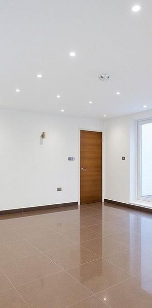 2 bedroom maisonette to rent - Photo 1