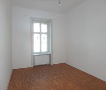 4-Zimmer Altbauwohnung mit Balkon im ersten Liftstock - Foto 2