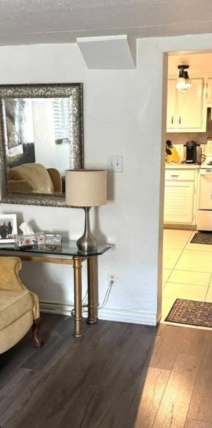 Laval Est 3 1/2 meublé/ chauffé - Photo 1