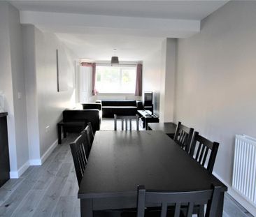 6 bedroom private hall to rent - Photo 2