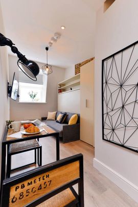 Studio to rent - Photo 1