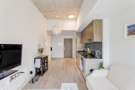 For Lease - 161 Roehampton Avenue Unit# 717, Toronto, Ontario - Photo 2
