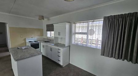 Superb South Road Unit - Photo 2